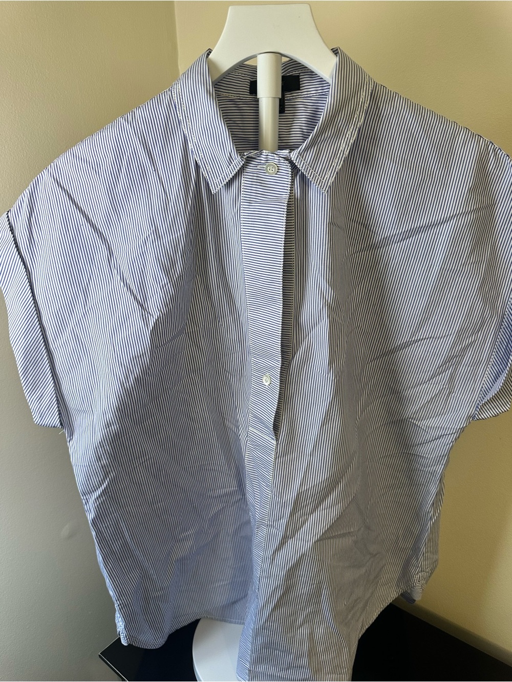 Blue and White Stripe Short-Sleeve J Crew Popover Shirt Size 12 Crisp Cotton - Picture 2 of 9